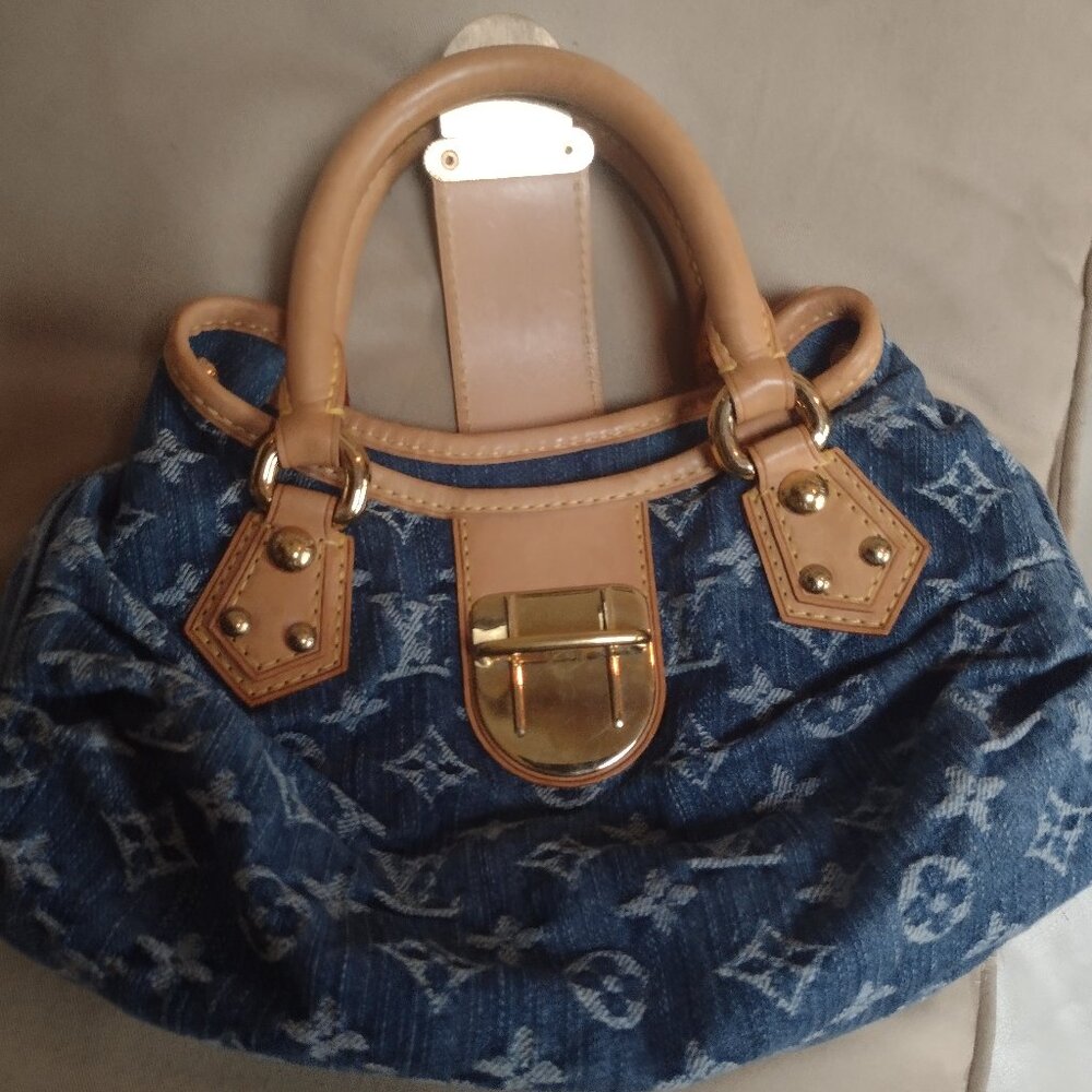 PRISTINE DISCONTINUED Louis Vuitton 💙💙Denim Pleaty mini~Wow! ✨ - Picture 7 of 16